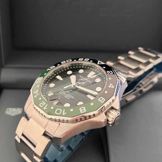 TAG-Heuer-Aquaracer-300M-48