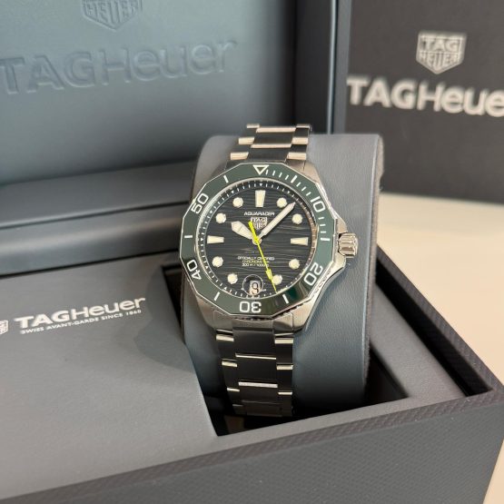 TAG-Heuer-Aquaracer-300M-8