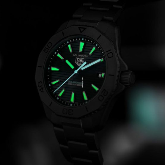 TAG-Heuer-Aquaracer-37