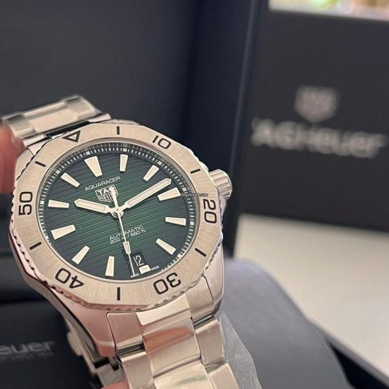 TAG-Heuer-Aquaracer-39