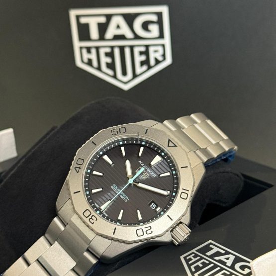 TAG-Heuer-Aquaracer-4