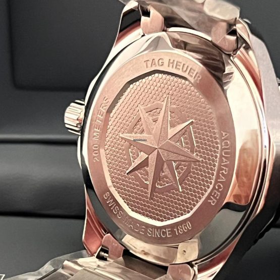 TAG-Heuer-Aquaracer-43