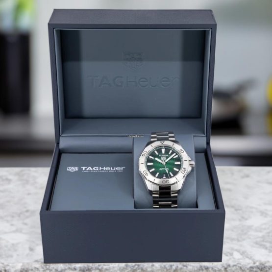 TAG-Heuer-Aquaracer-46