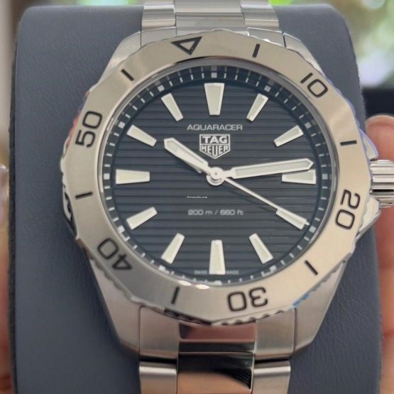 TAG-Heuer-Aquaracer-47