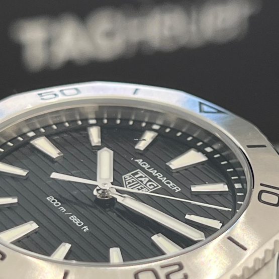 TAG-Heuer-Aquaracer-48