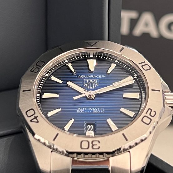 TAG-Heuer-Aquaracer-56