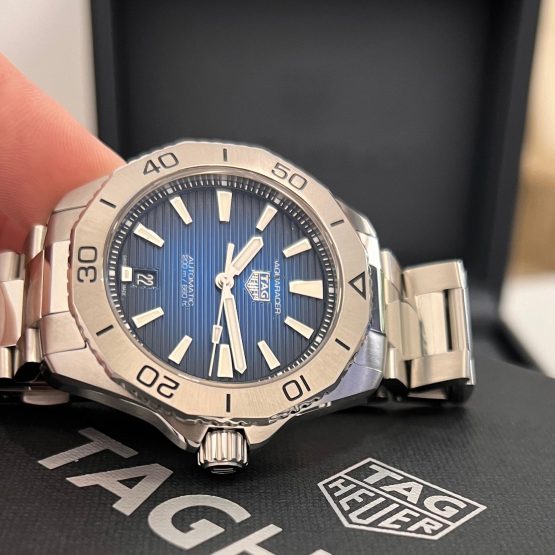 TAG-Heuer-Aquaracer-61