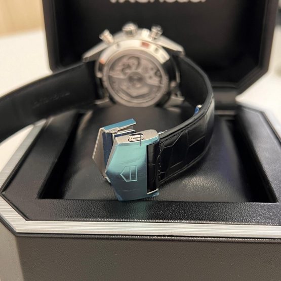 TAG-Heuer-Carrera-115