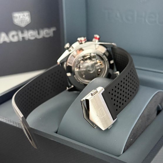 TAG-Heuer-Carrera-13