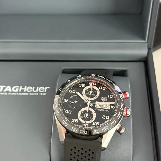 TAG-Heuer-Carrera-17