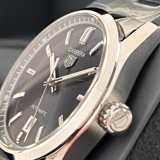 TAG-Heuer-Carrera-Calibre-5-12