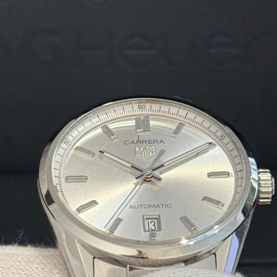 TAG-Heuer-Carrera-Calibre-5-3