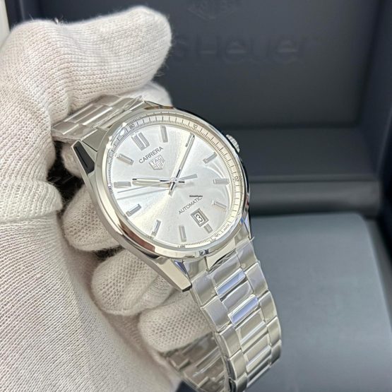 TAG-Heuer-Carrera-Calibre-5-4