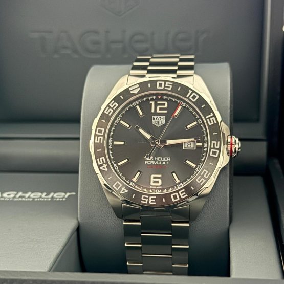 TAG-Heuer-Formula-1-Calibre-5-3