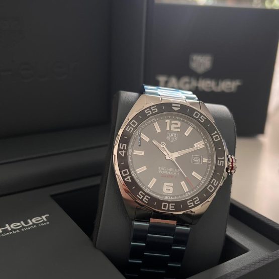 TAG-Heuer-Formula-1-Calibre-5-4