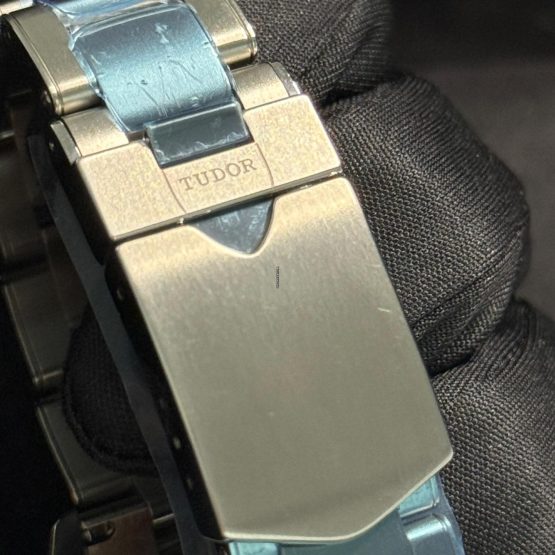 Tudor-Black-Bay-Fifty-Eight-5