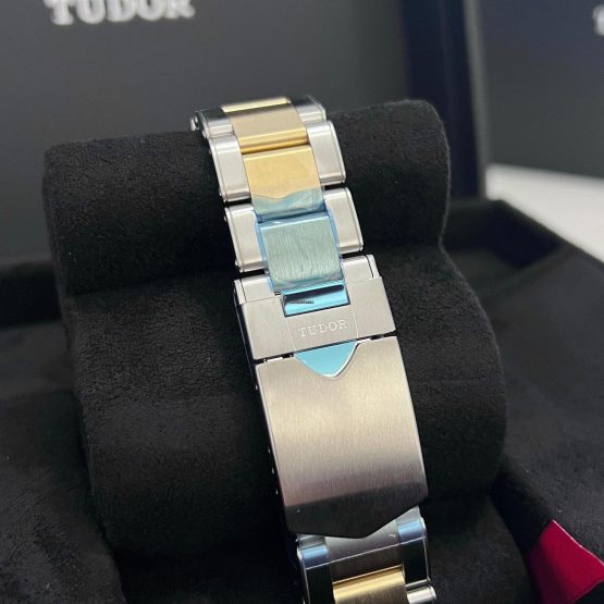 Tudor-Black-Bay-GMT-5