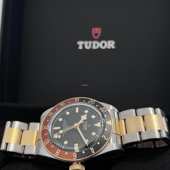 Tudor-Black-Bay-GMT-7